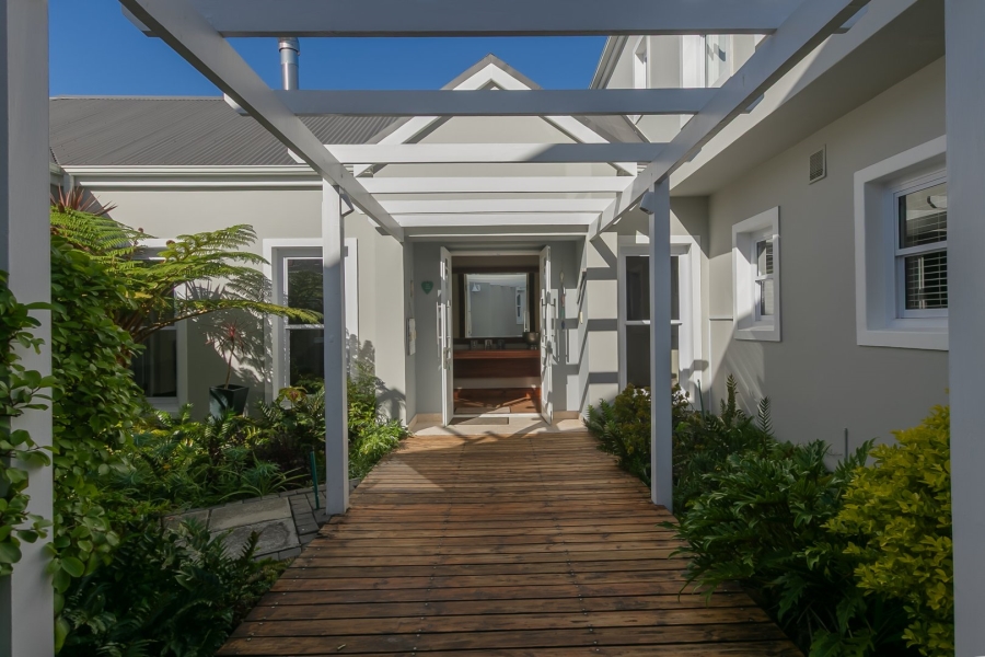 6 Bedroom Property for Sale in Thesen Islands Western Cape